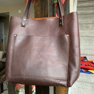 Portland Leather Goods Medium Classic Grizzly Tote